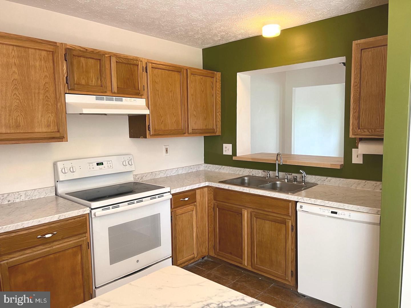 4986 PINTAIL COURT