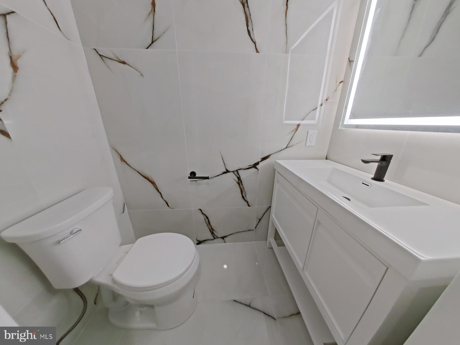 LUDLOW - Residential