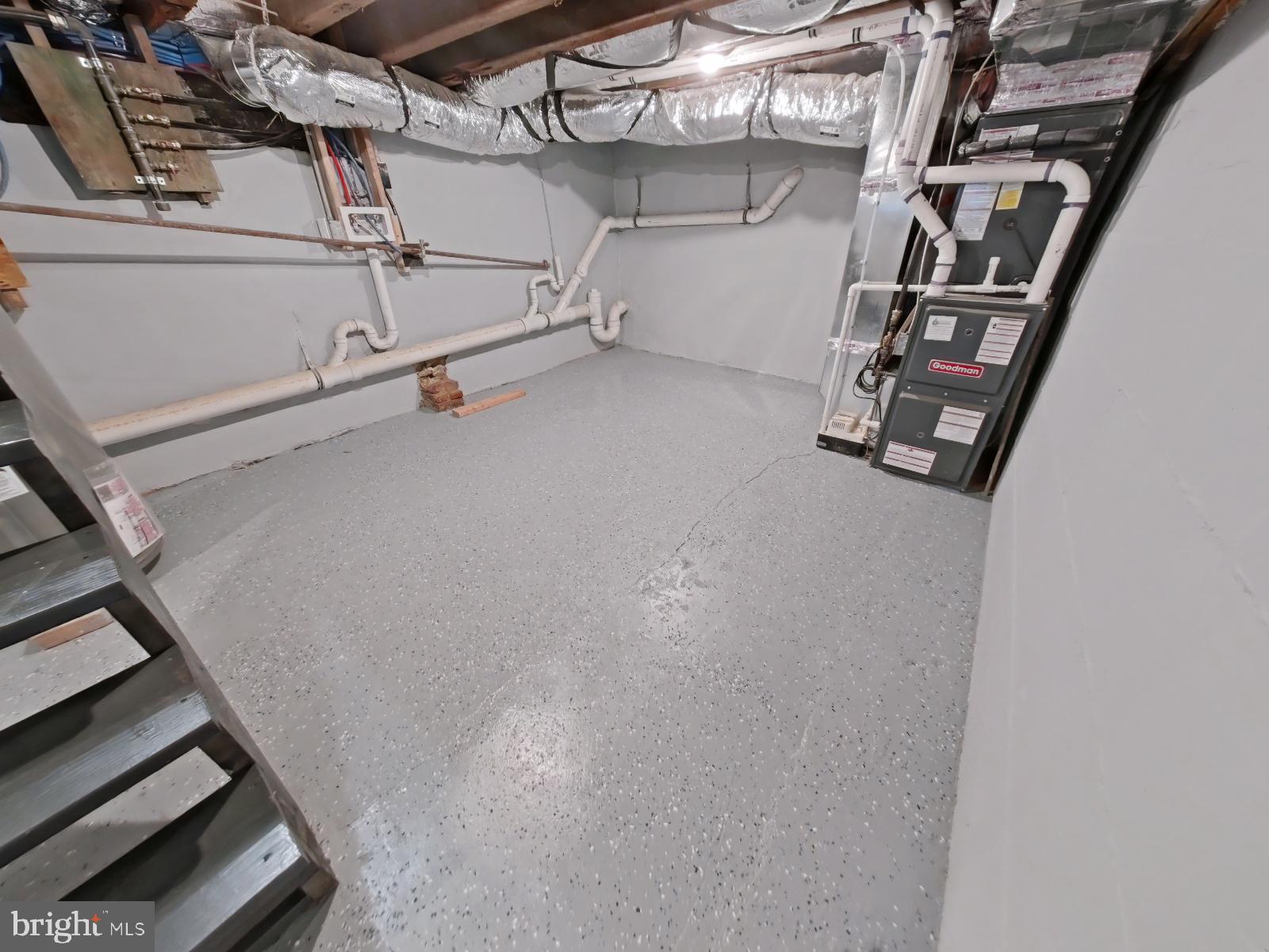 LUDLOW - Residential