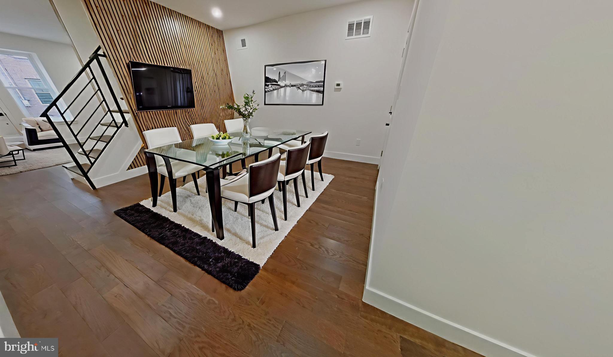 LUDLOW - Residential