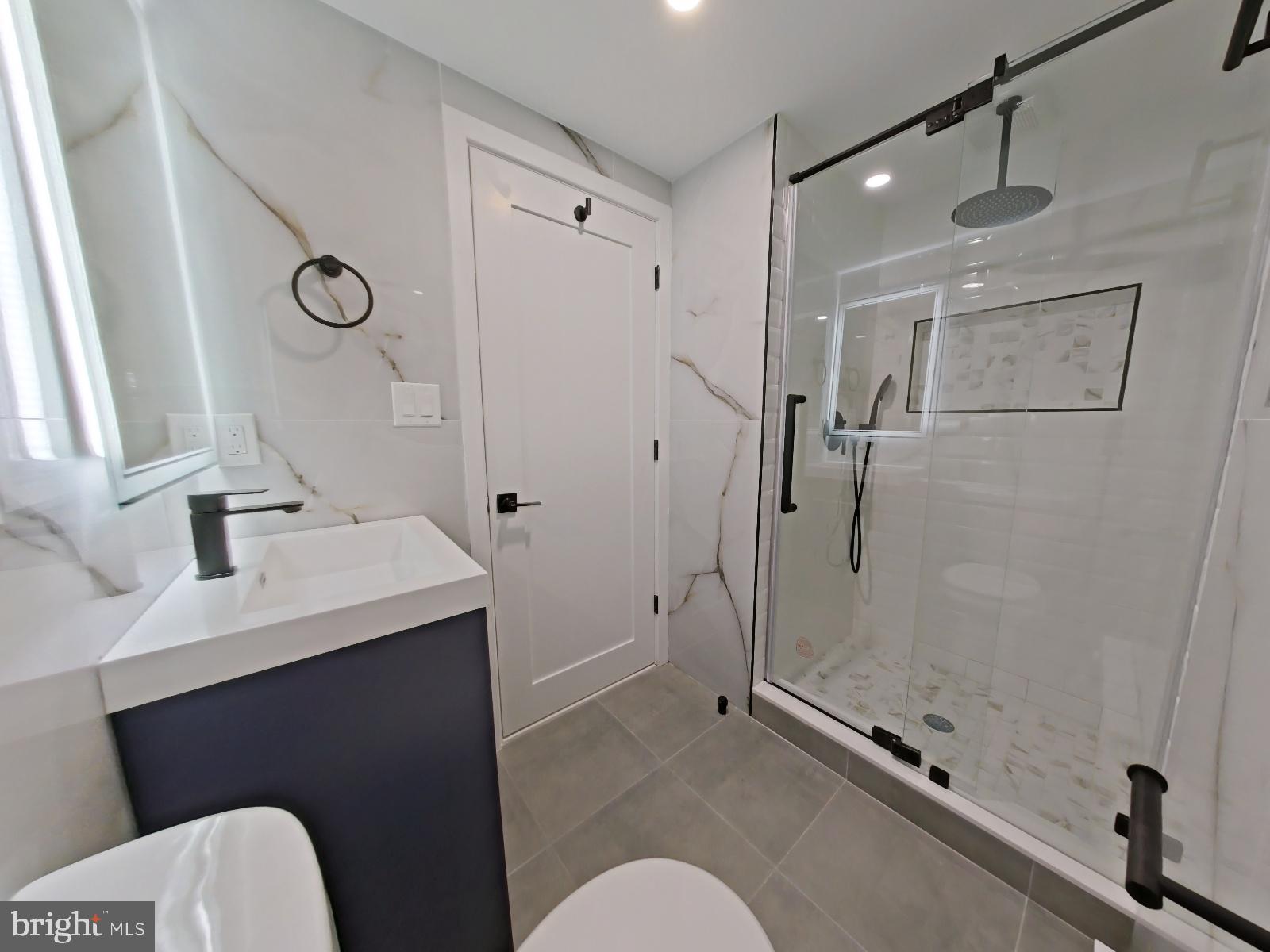 LUDLOW - Residential