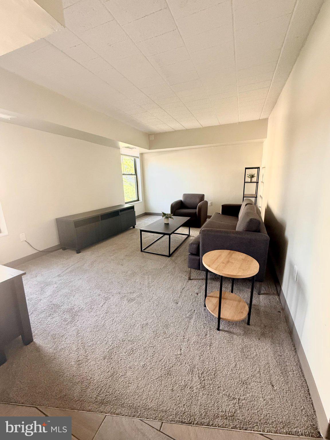456 BEAVER AVENUE E 301