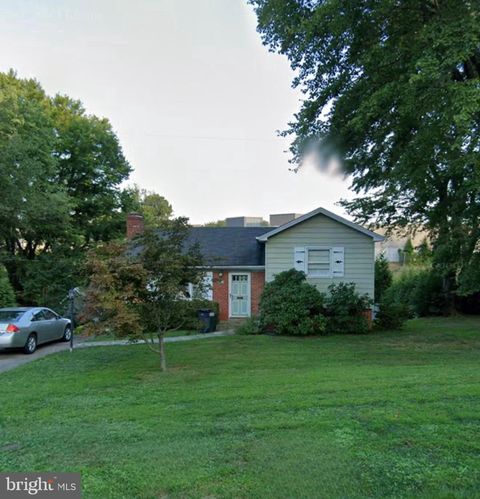 2125 MCKAY STREET FALLS CHURCH VA 22043