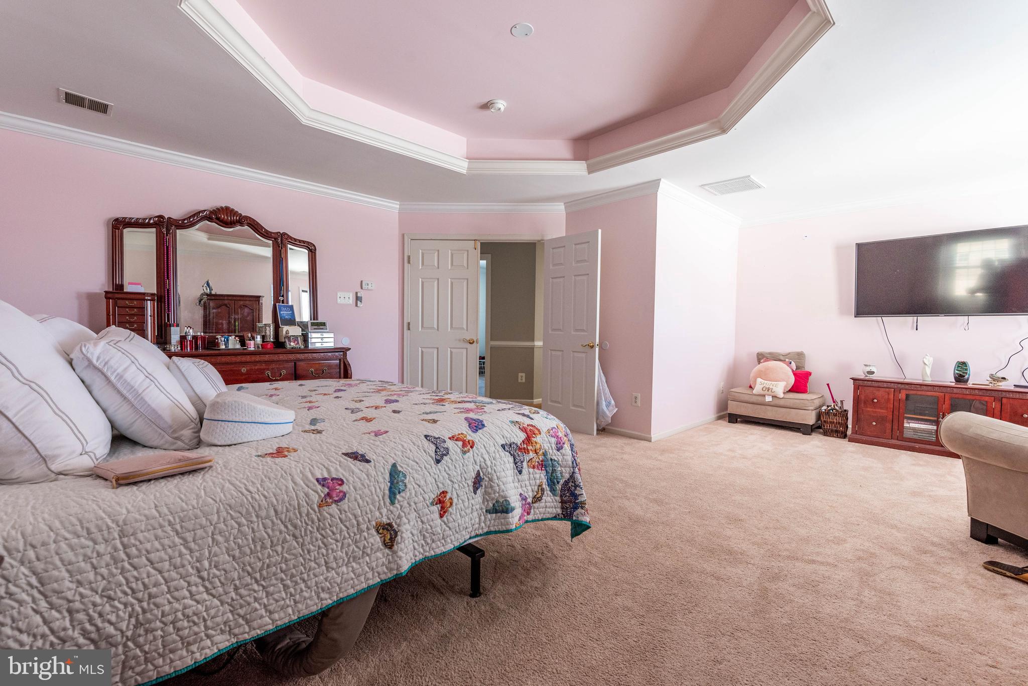 FOX RUN ESTATES - Residential