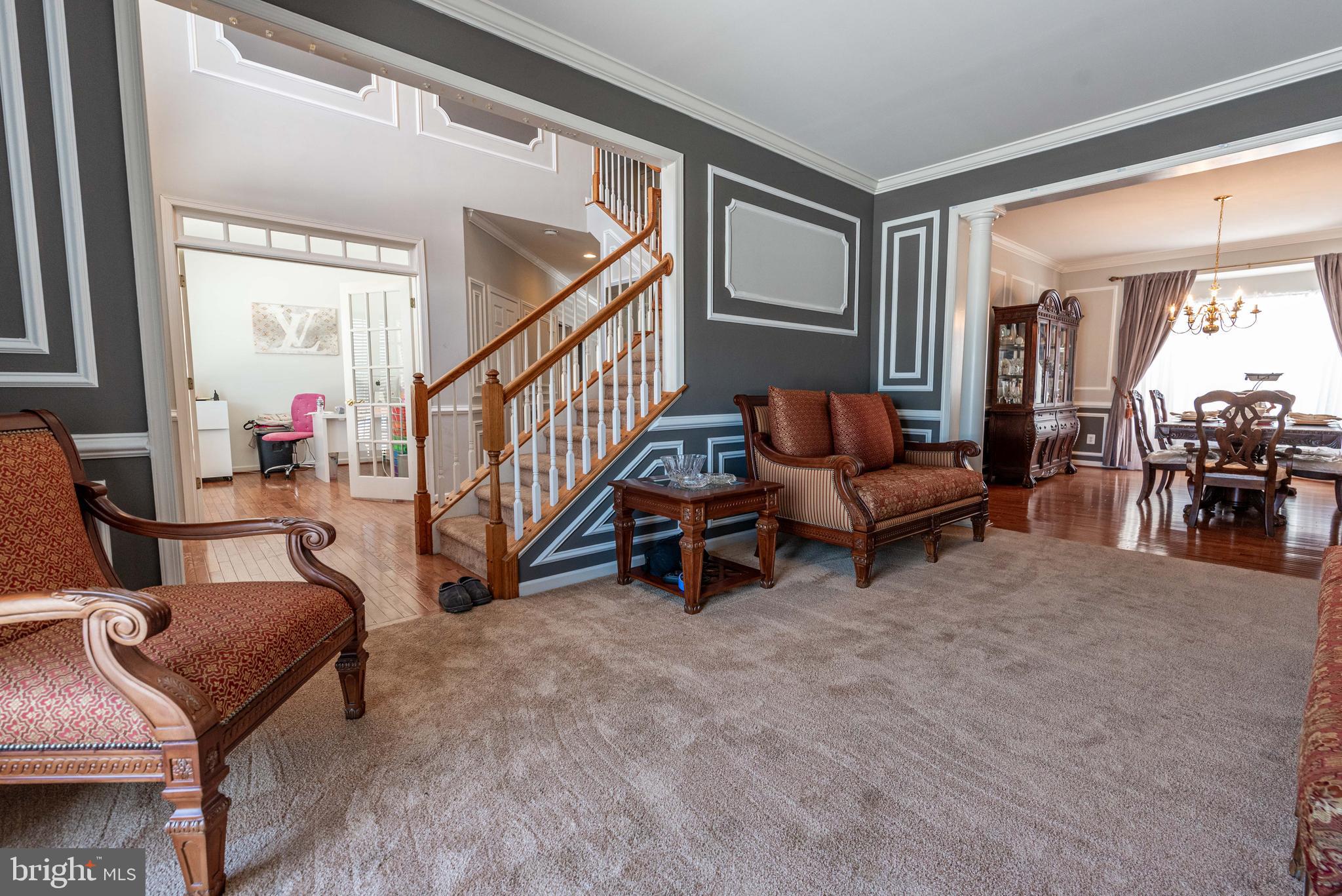 FOX RUN ESTATES - Residential