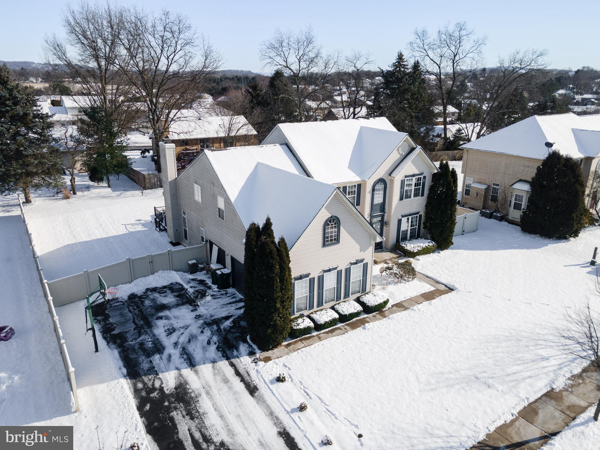 FOX RUN ESTATES - Residential