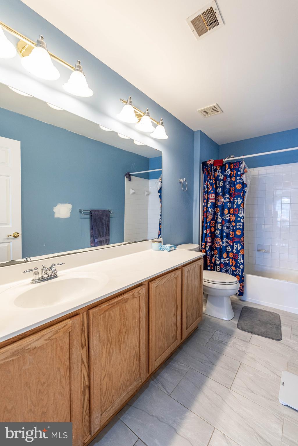 FOX RUN ESTATES - Residential