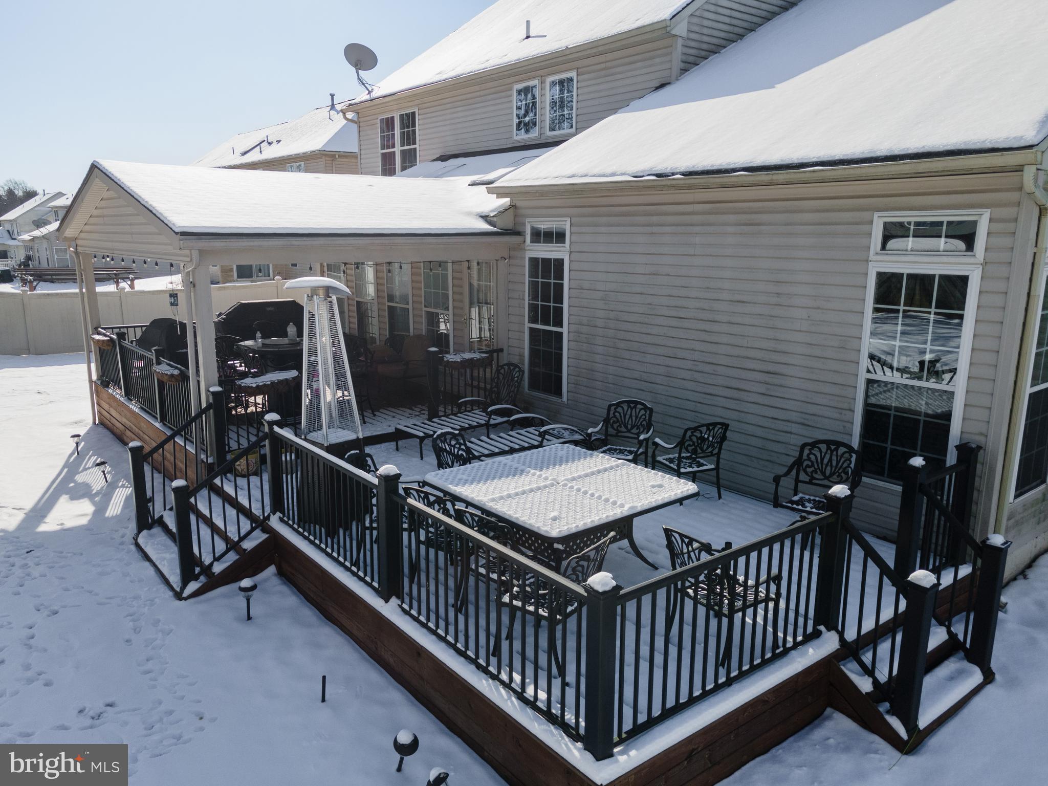 FOX RUN ESTATES - Residential