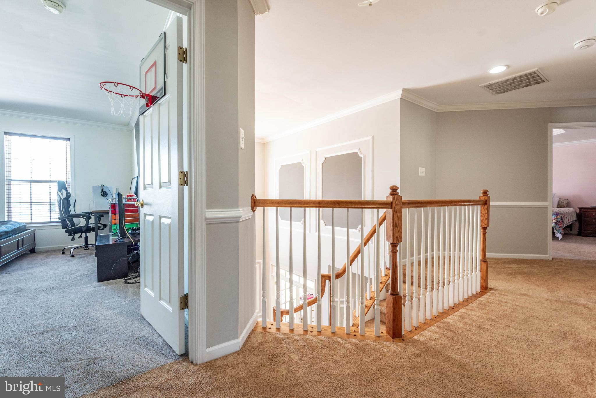 FOX RUN ESTATES - Residential