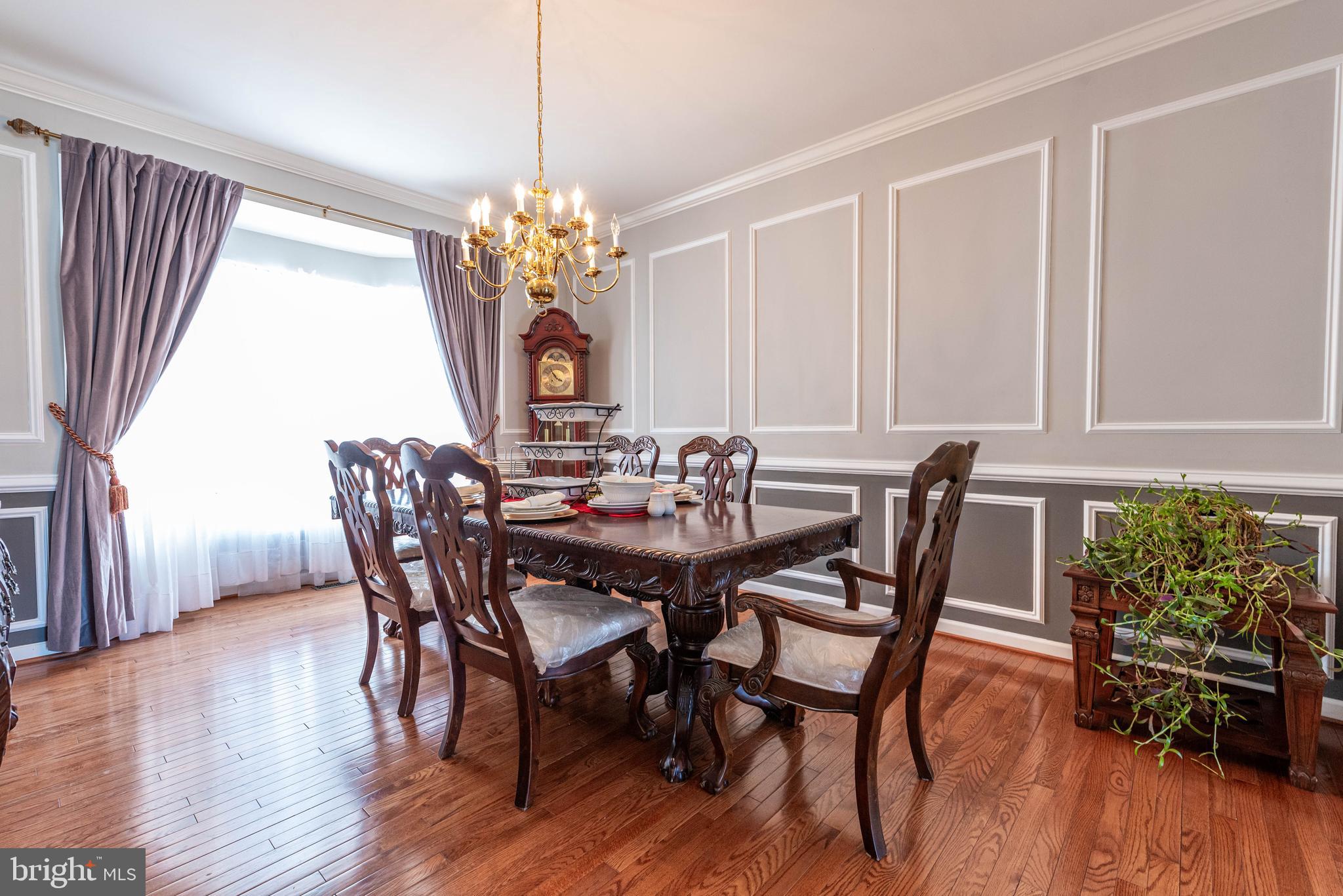 FOX RUN ESTATES - Residential