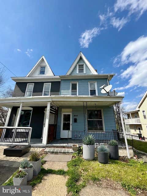 Townhouse For Sale - 2002 Forster Street<br/> HARRISBURG, PA 17103