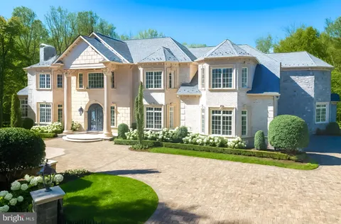 1174 Old Tolson Mill Road, McLean, VA MLS: VAFX2272804