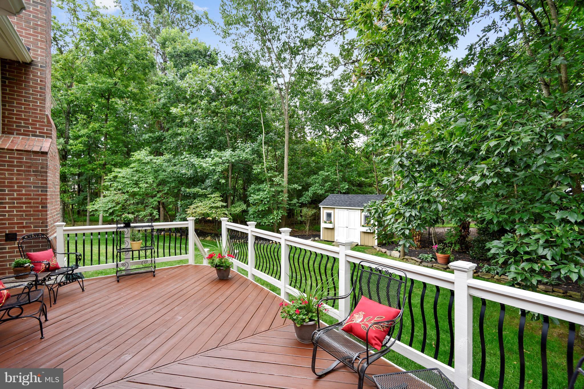 PLEASANT FOREST - Residential