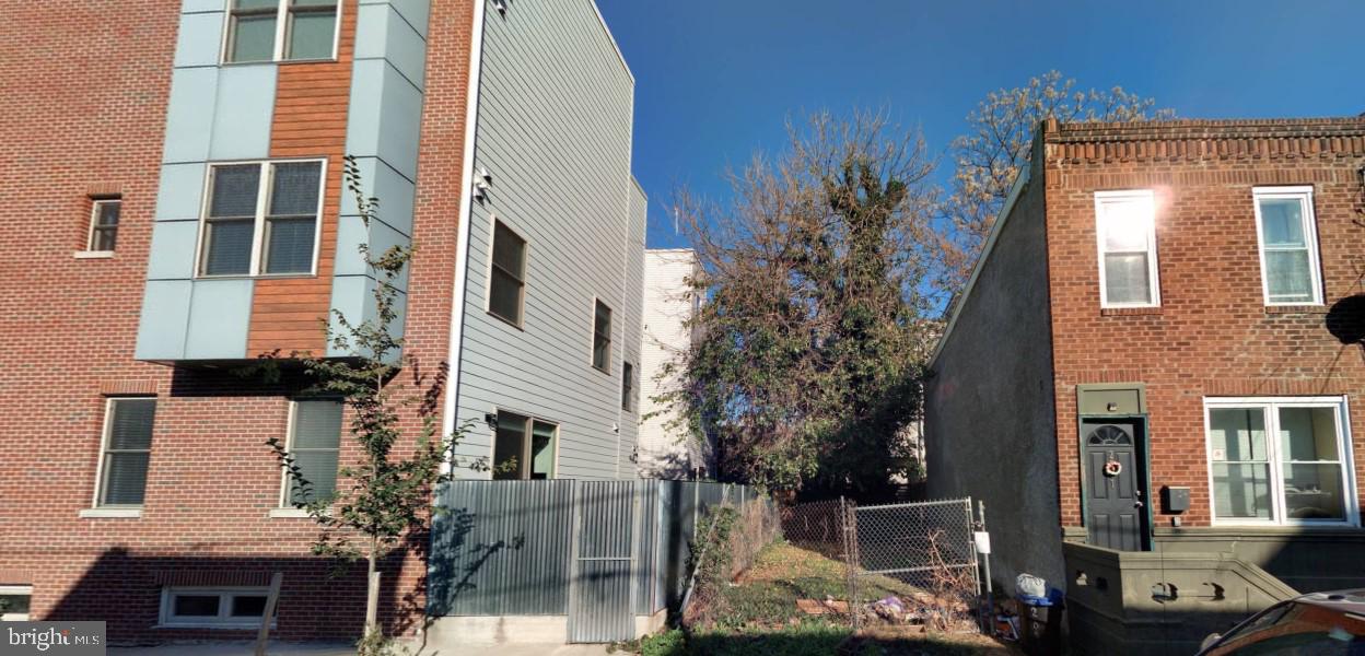 Extraordinary Vacant Lot Opportunity for Investors and Developers in South Philadelphia!
Located within the heart of a highly desirable South Philadelphia neighborhood, this remarkable vacant lot presents a rare chance for both investors and developers to bring their visions to life. Positioned conveniently near iconic attractions and easily accessible public transportation, this 14x48-sized lot, zoned for RSA5, holds immense promise. Immerse yourself in the dynamic urban pulse and seamlessly integrate into the warm embrace of the community. With a motivated seller and buyers responsible for U&O, seize this golden opportunity and present your offer without delay. Make an offer to delve into the possibilities today!