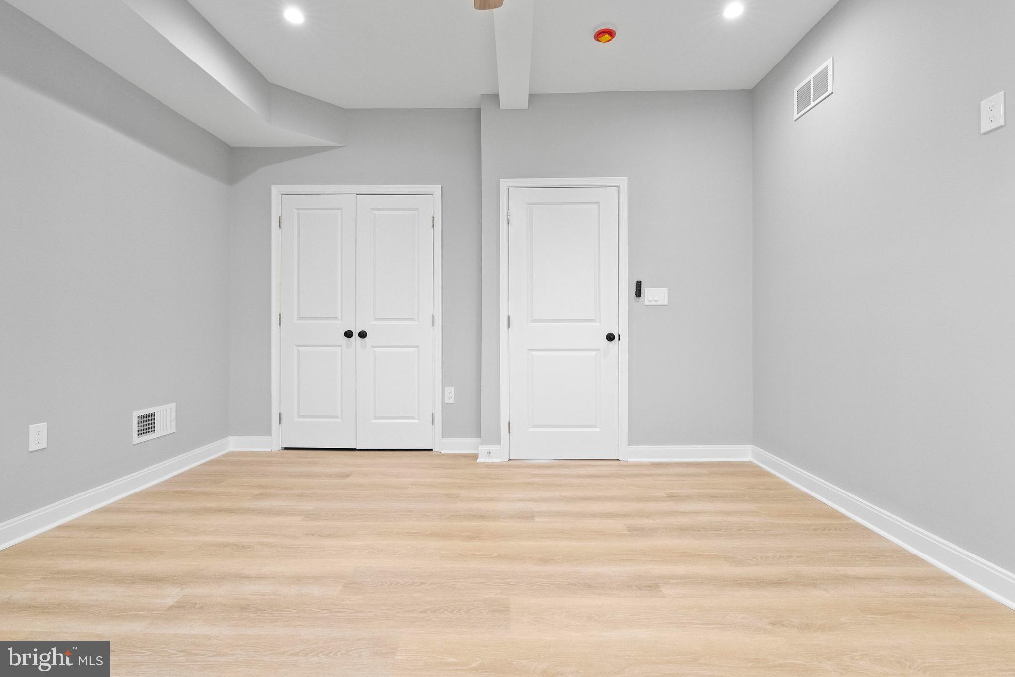 OLIVER - Residential