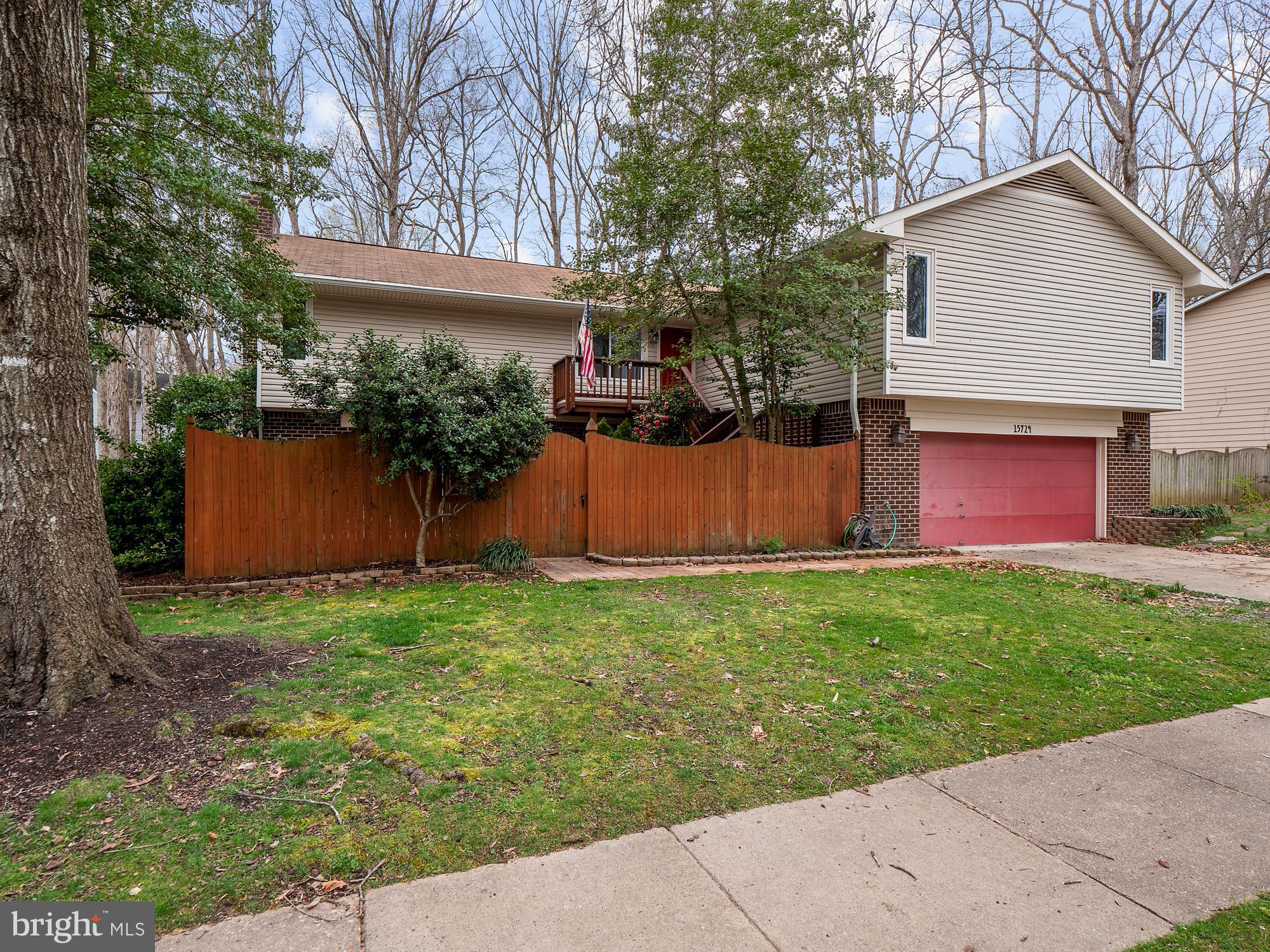 COUNTRY CLUB/LAKE MONTCLAIR - Residential