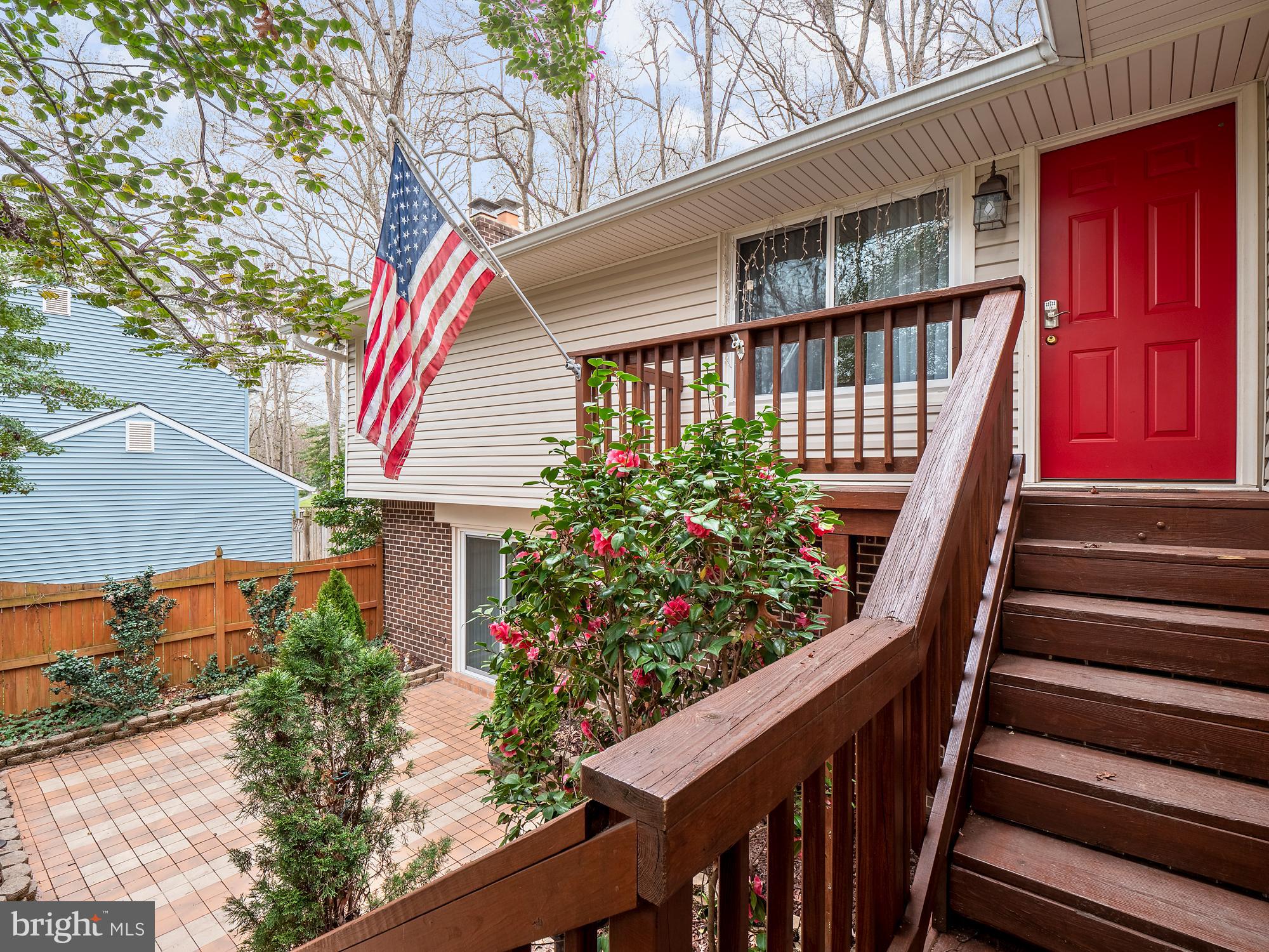 COUNTRY CLUB/LAKE MONTCLAIR - Residential