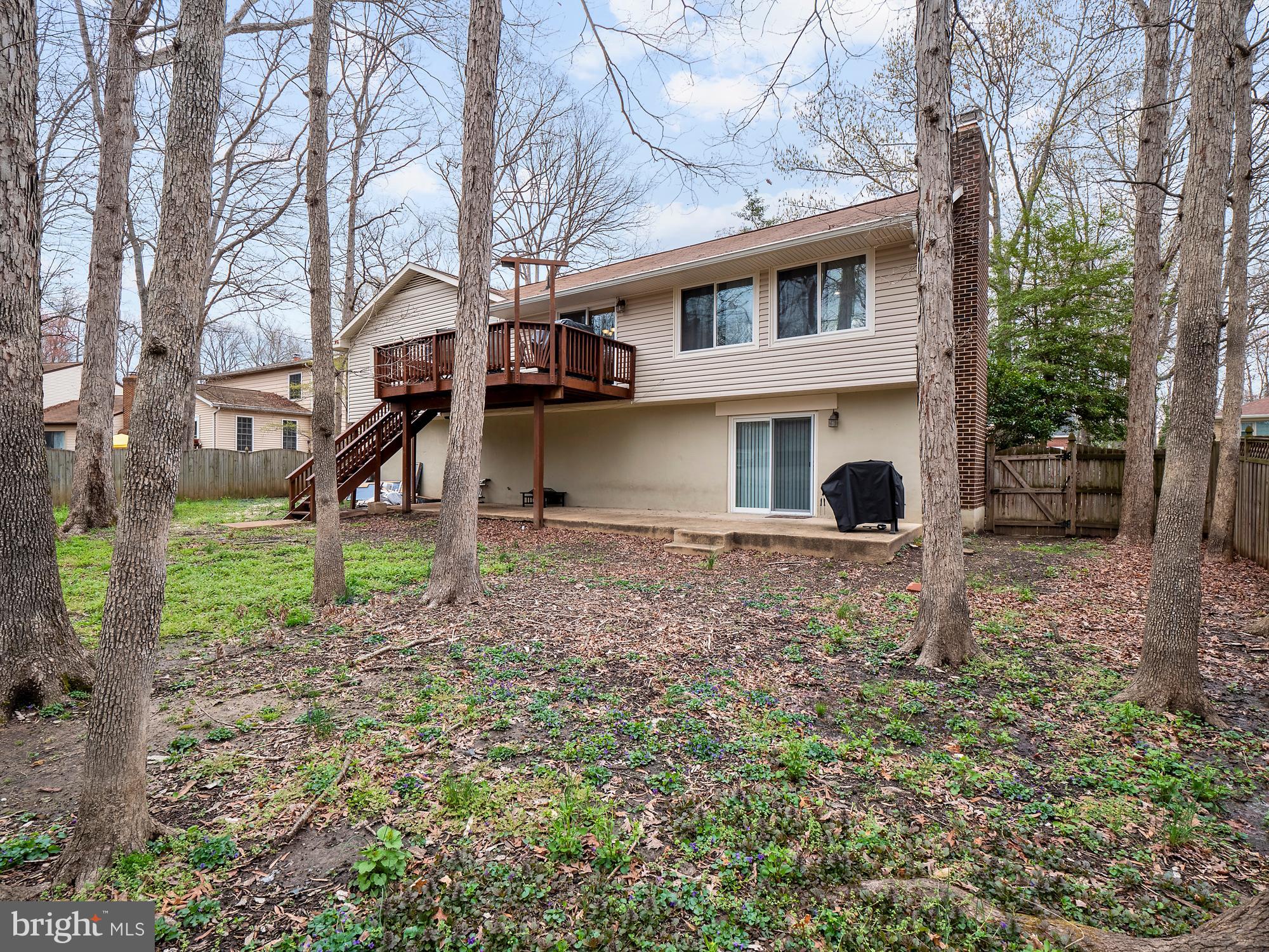 COUNTRY CLUB/LAKE MONTCLAIR - Residential