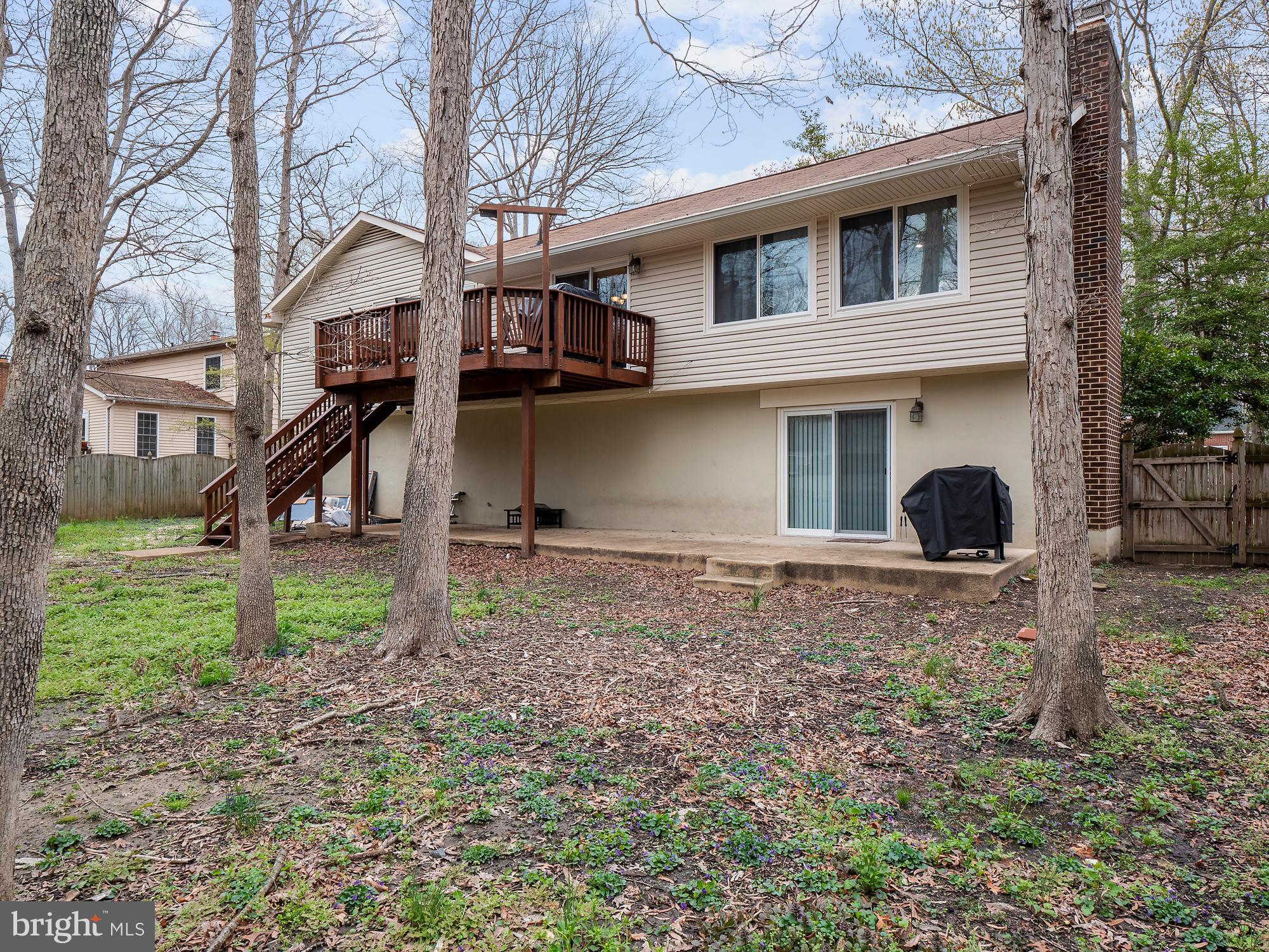 COUNTRY CLUB/LAKE MONTCLAIR - Residential