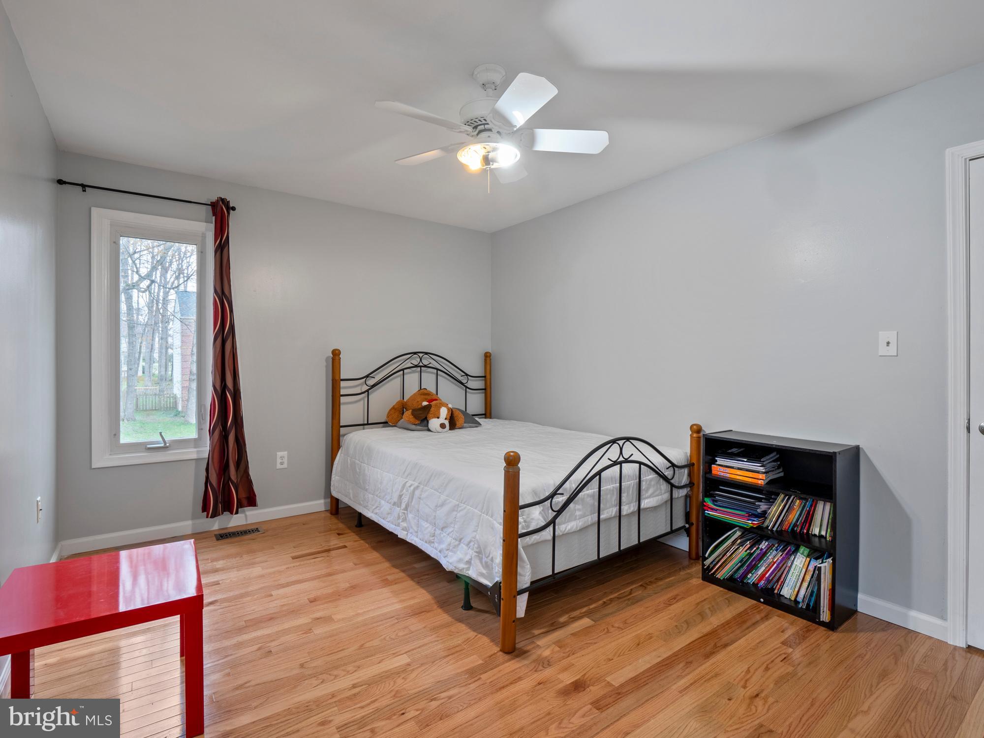 COUNTRY CLUB/LAKE MONTCLAIR - Residential