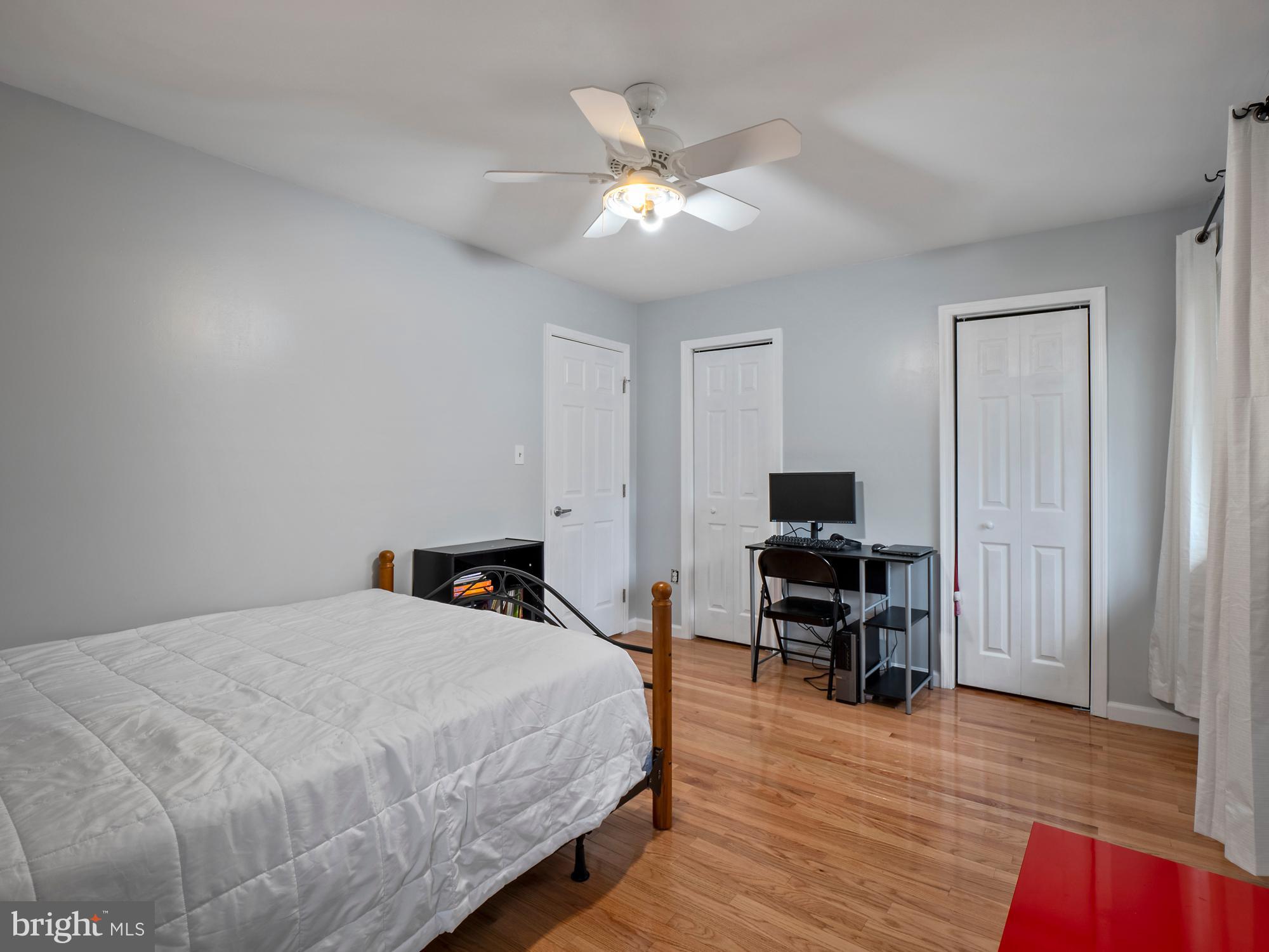 COUNTRY CLUB/LAKE MONTCLAIR - Residential