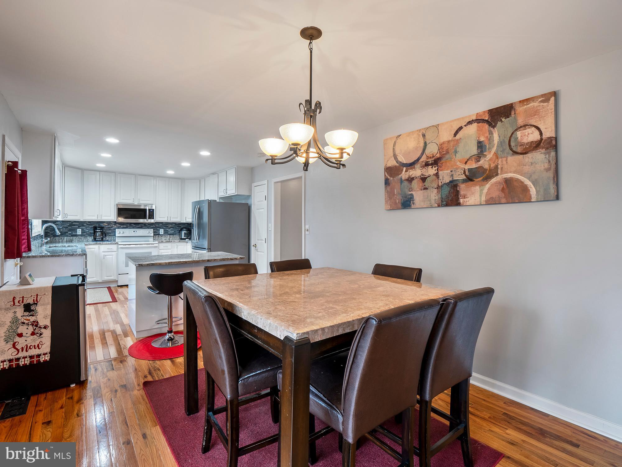 COUNTRY CLUB/LAKE MONTCLAIR - Residential