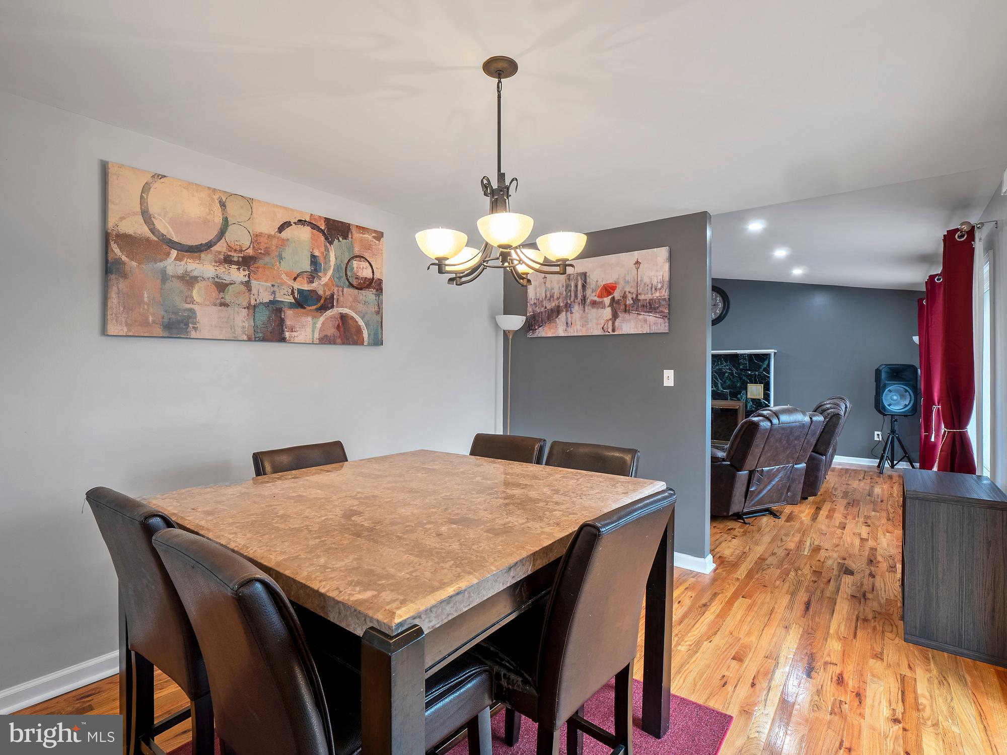 COUNTRY CLUB/LAKE MONTCLAIR - Residential