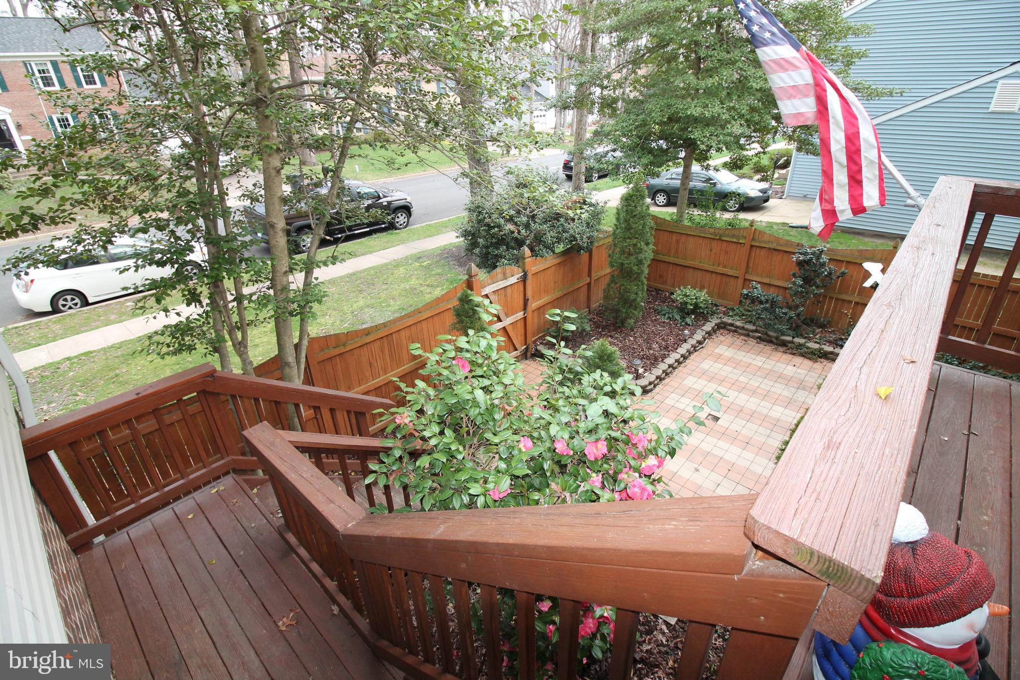 COUNTRY CLUB/LAKE MONTCLAIR - Residential