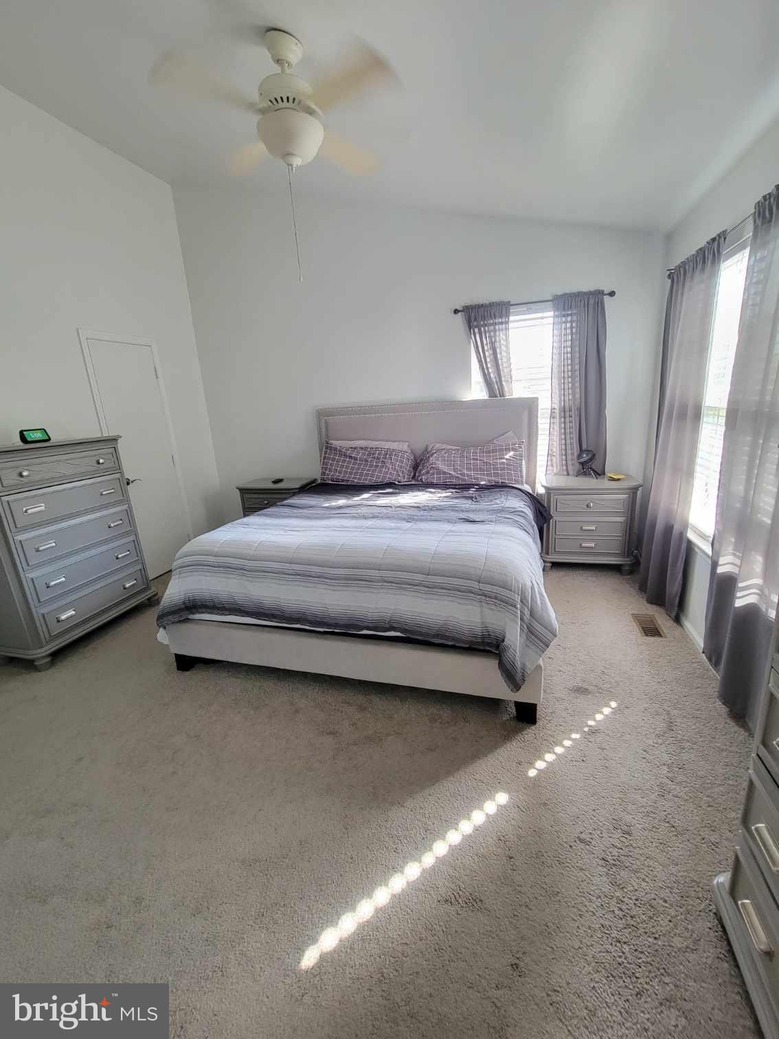 YORKSHIRE KNOLLS - Residential