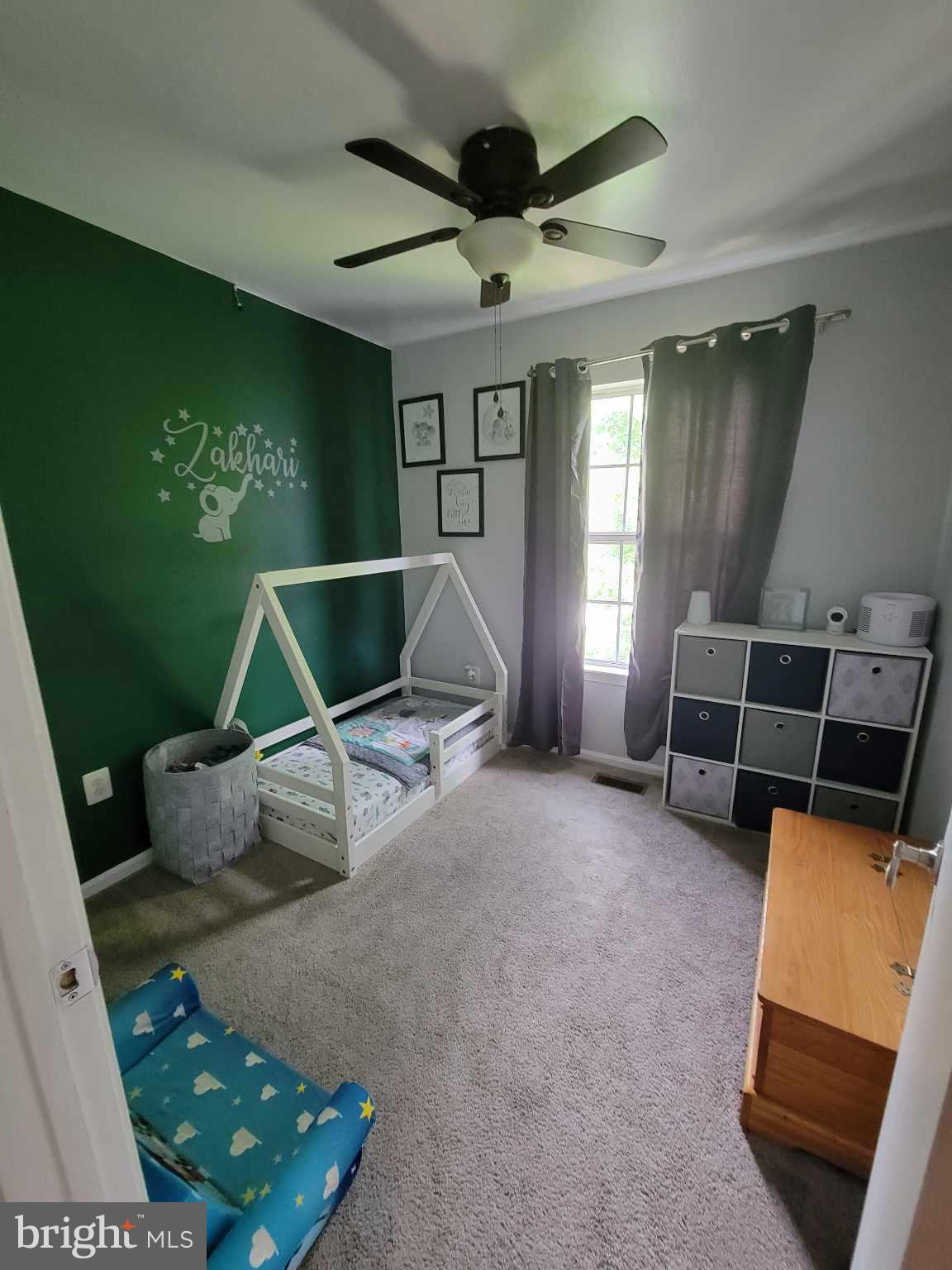 YORKSHIRE KNOLLS - Residential