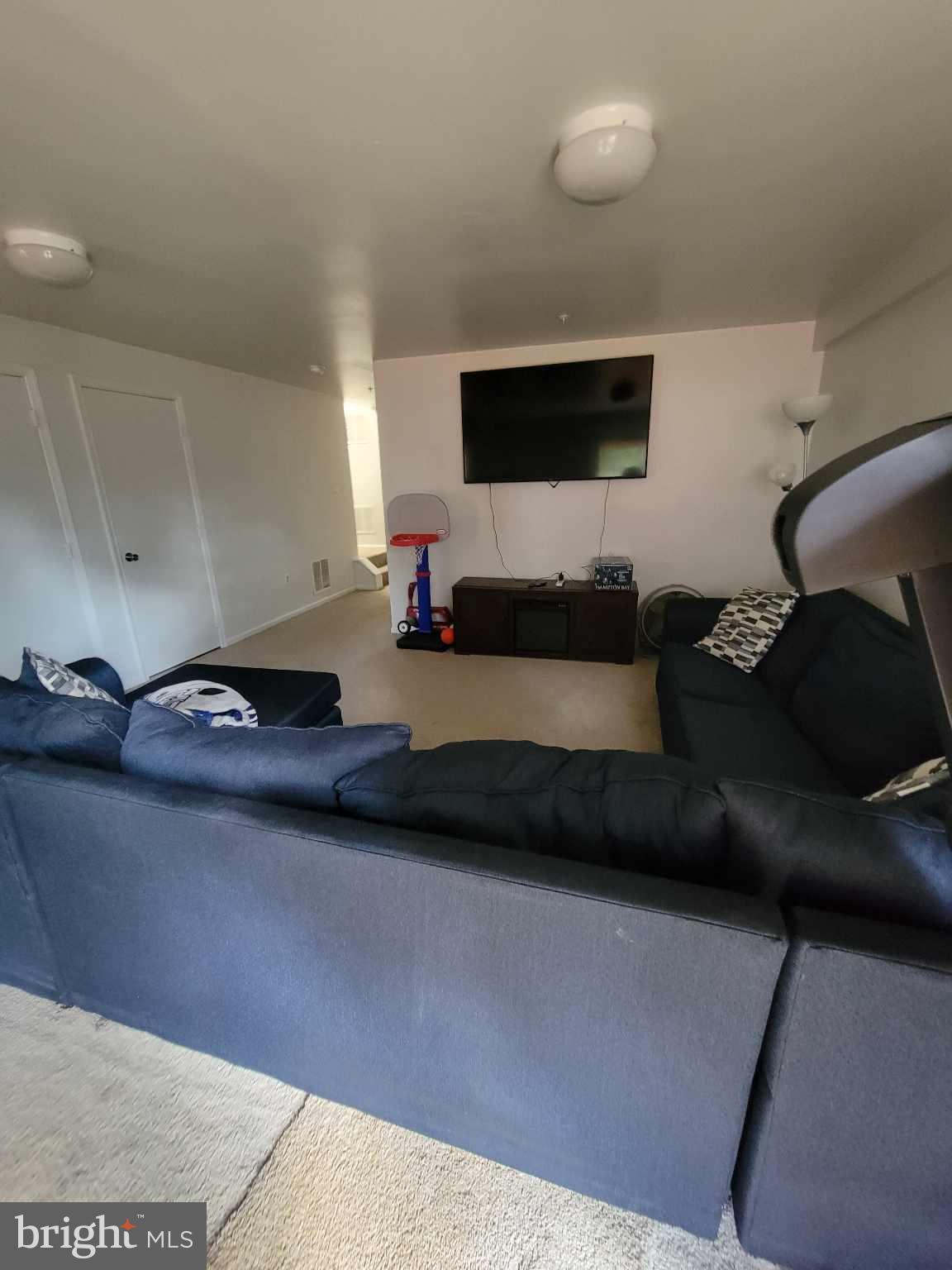 YORKSHIRE KNOLLS - Residential