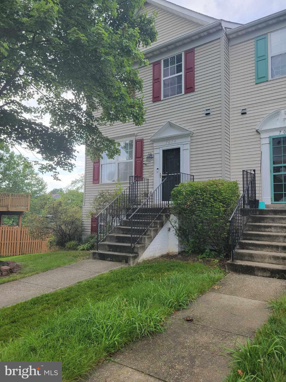 YORKSHIRE KNOLLS - Residential