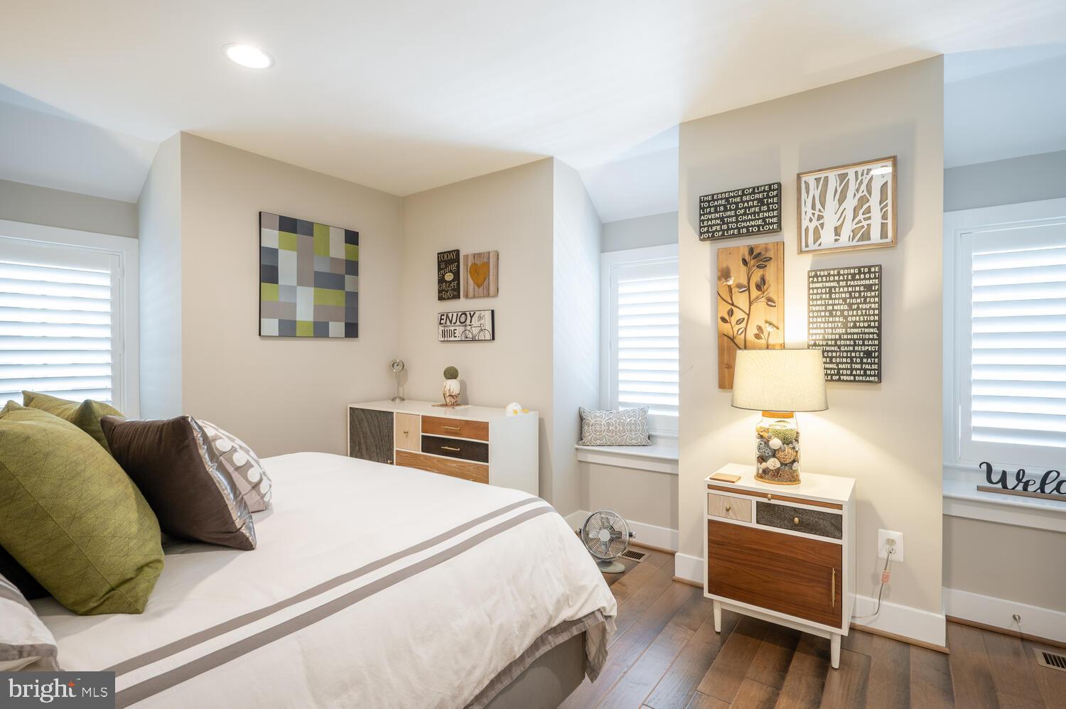 1126 N STUART STREET