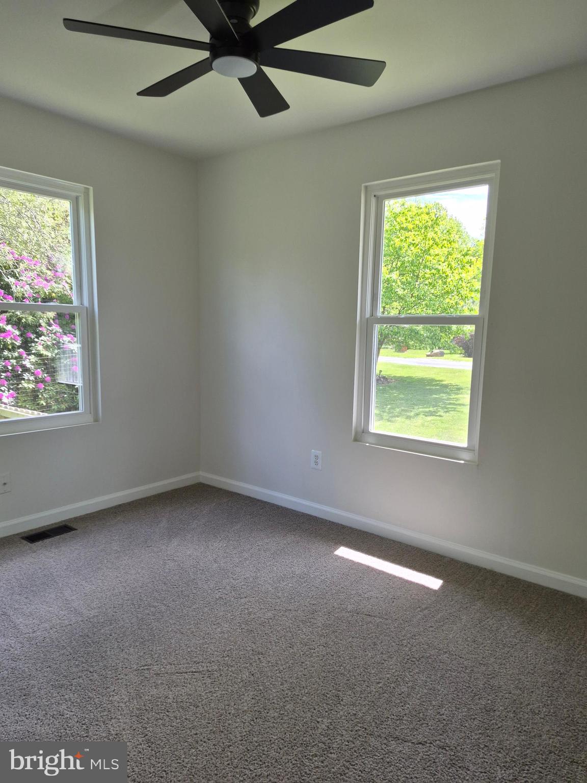 SKYLAND ESTATES - Residential