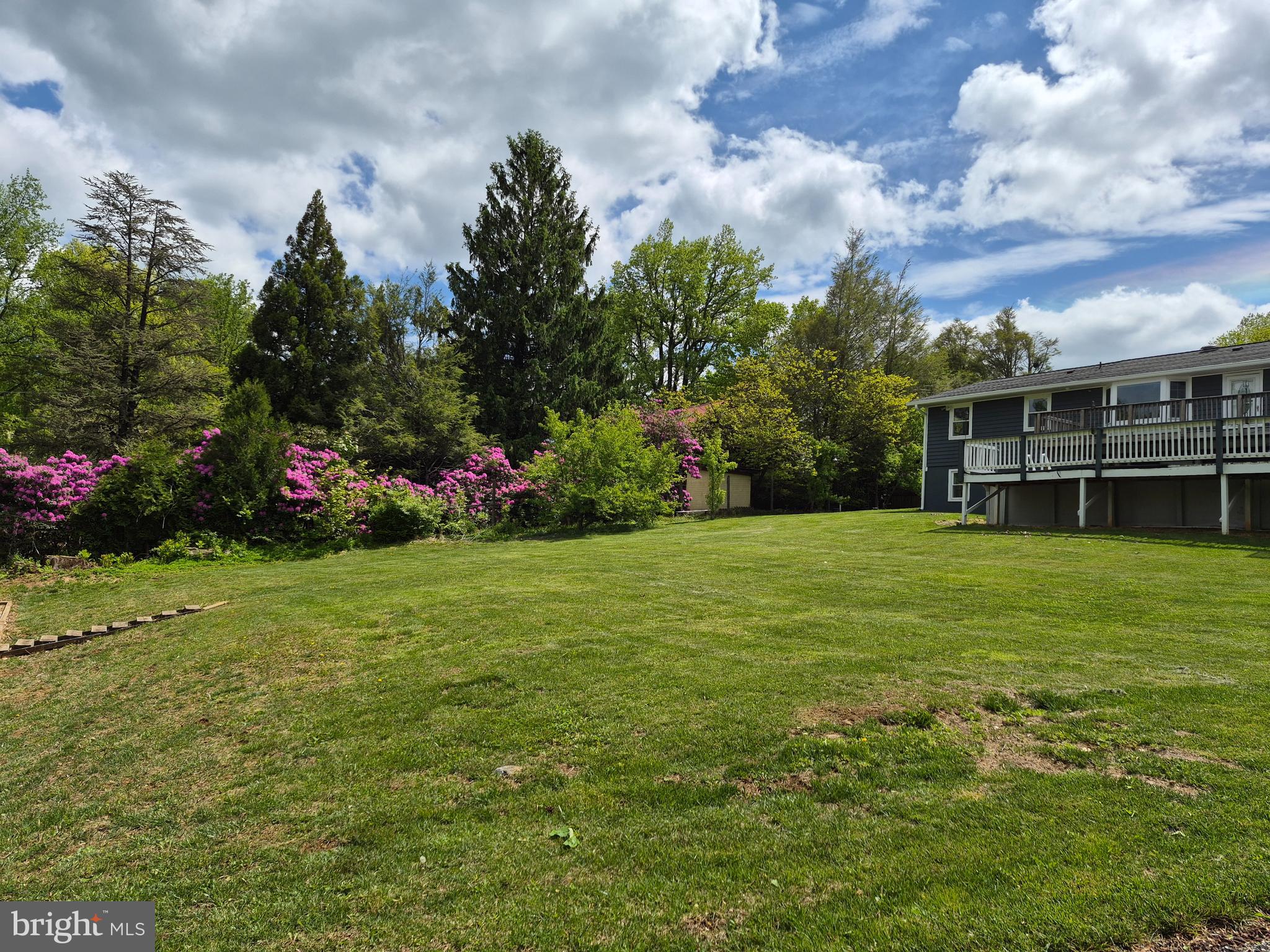 SKYLAND ESTATES - Residential