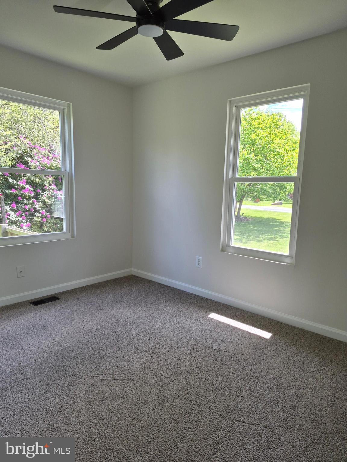 SKYLAND ESTATES - Residential