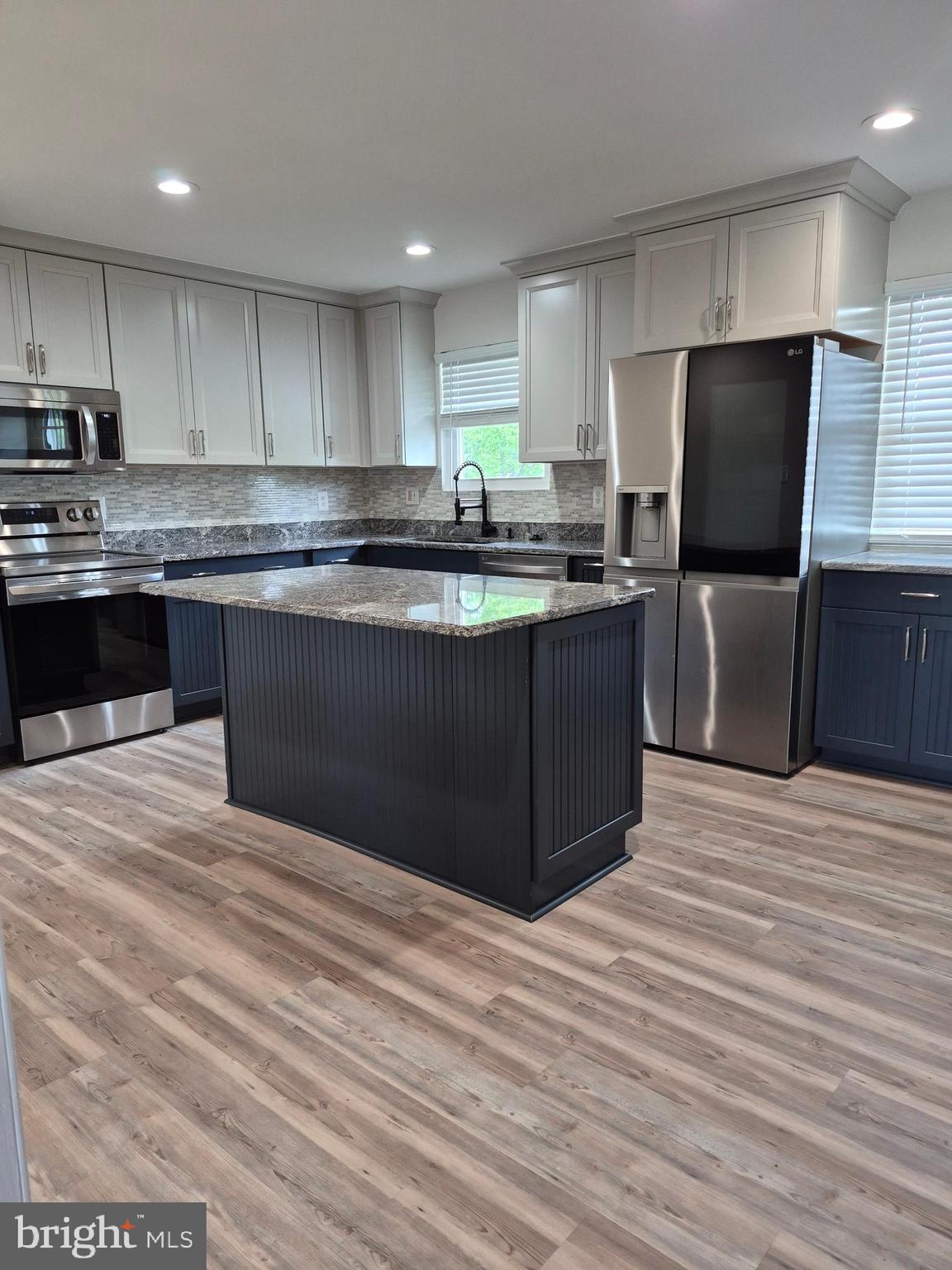 SKYLAND ESTATES - Residential