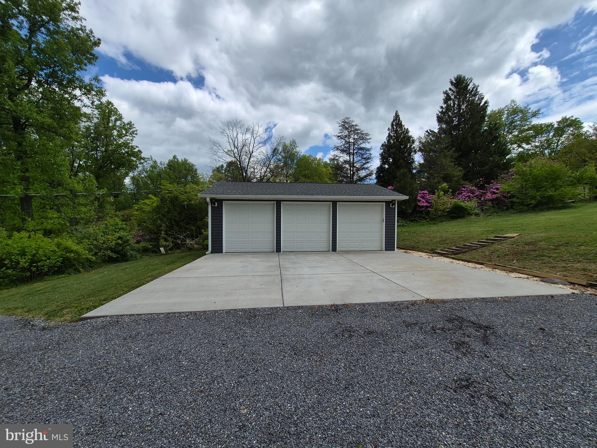 SKYLAND ESTATES - Residential