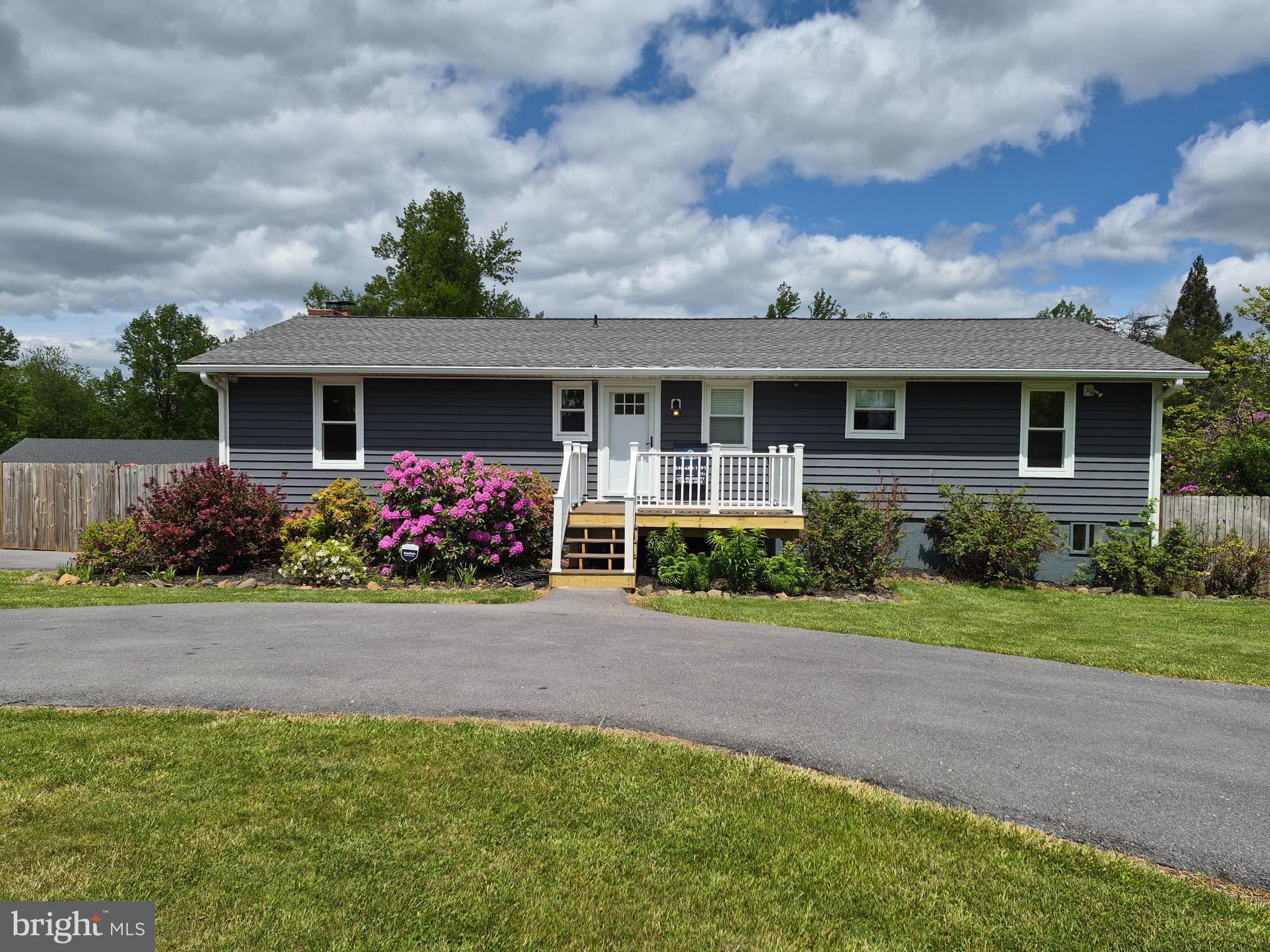 SKYLAND ESTATES - Residential
