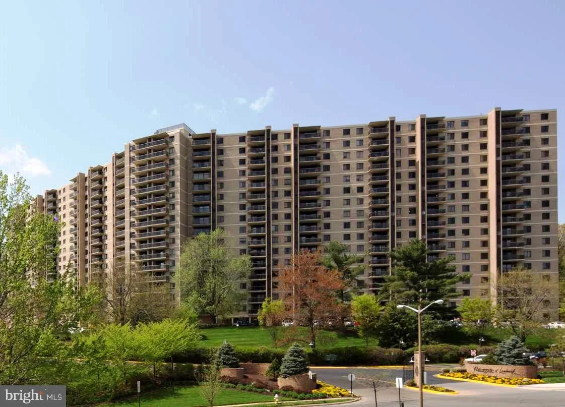 203 Yoakum Parkway Unit 1024, Alexandria, VA 22304