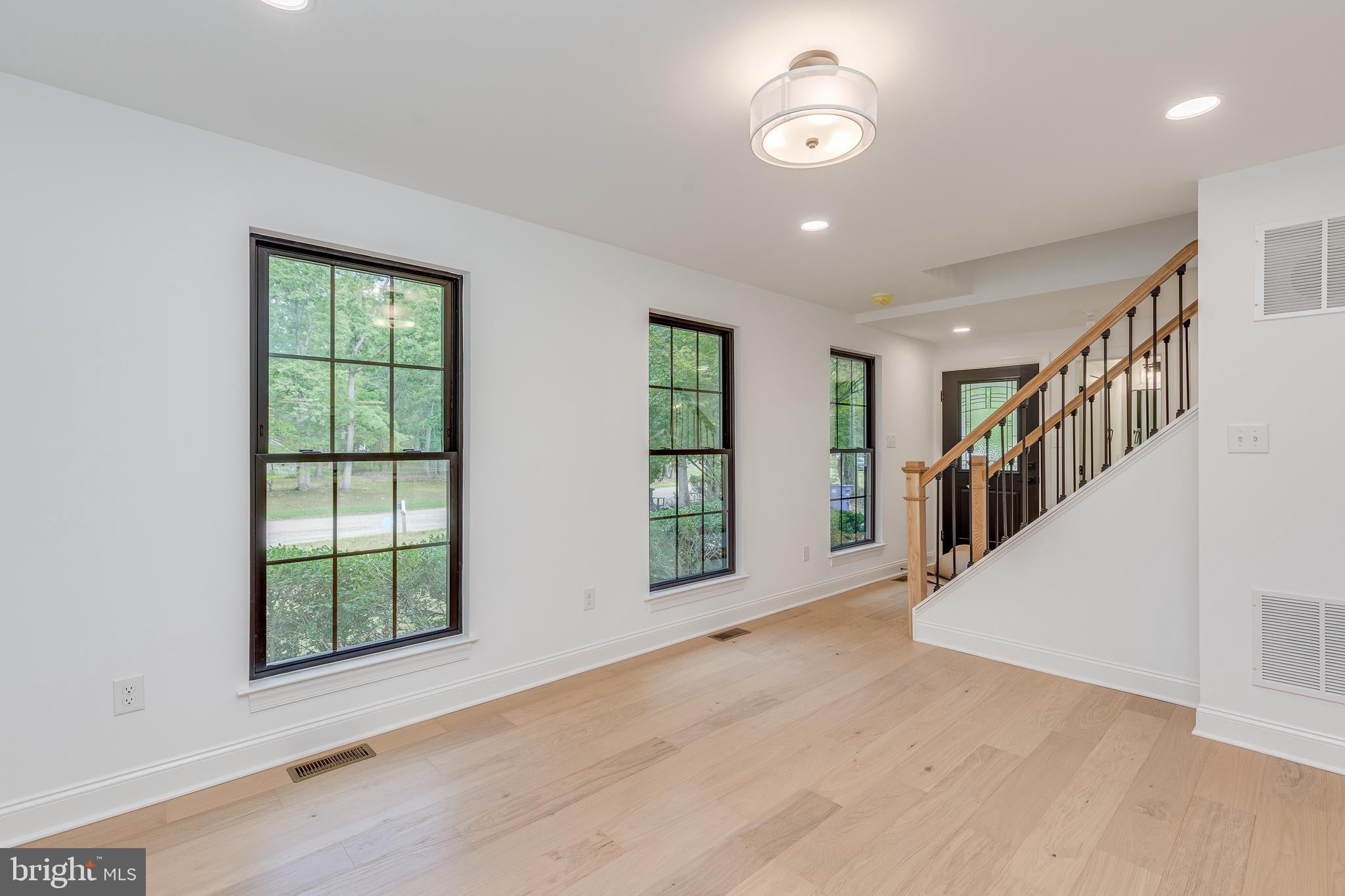 5 CUTTS DRIVE