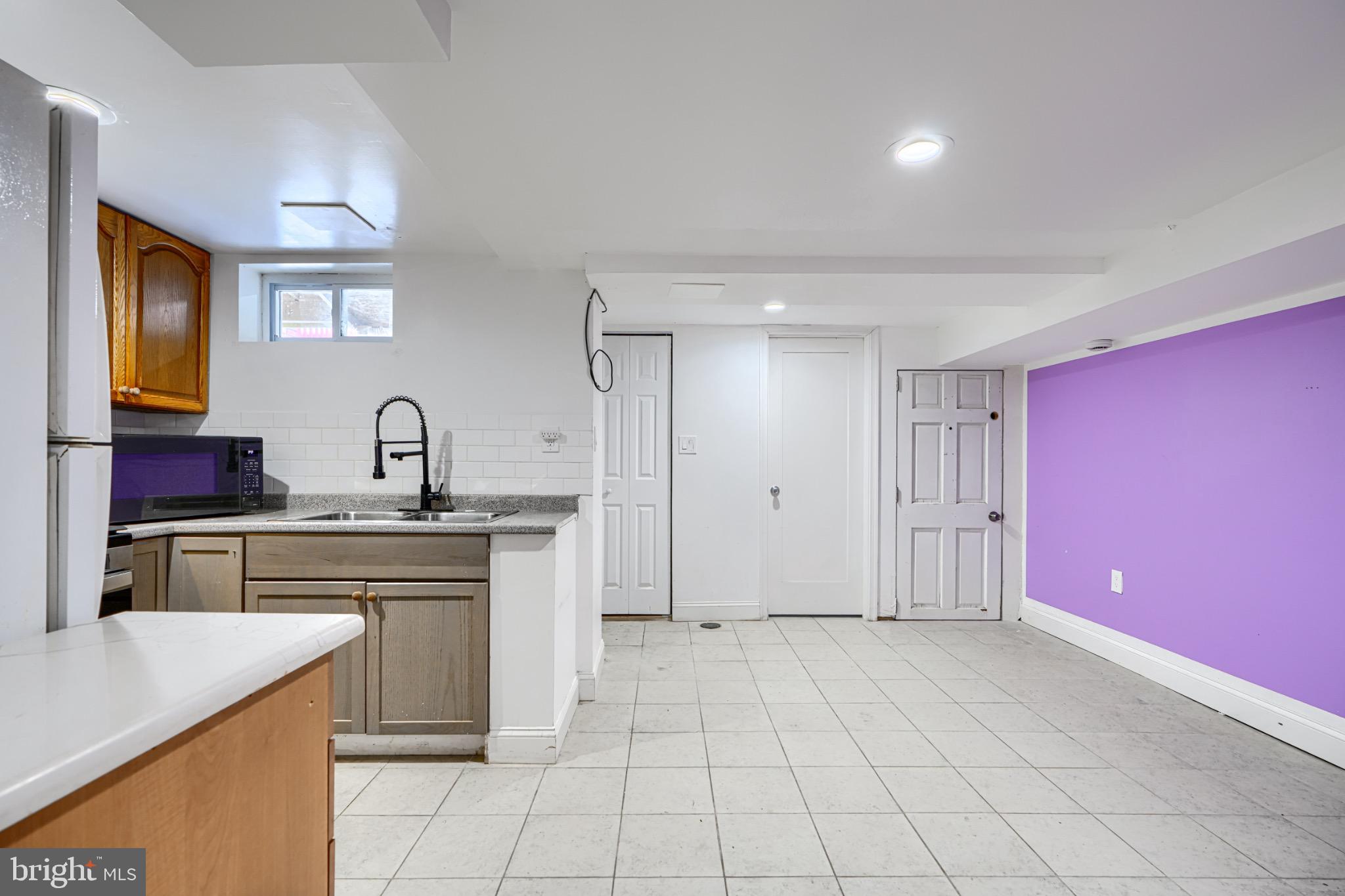 GREEKTOWN - Residential Income