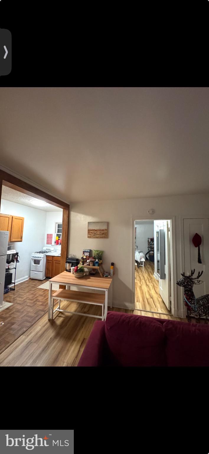 GREEKTOWN - Residential Income