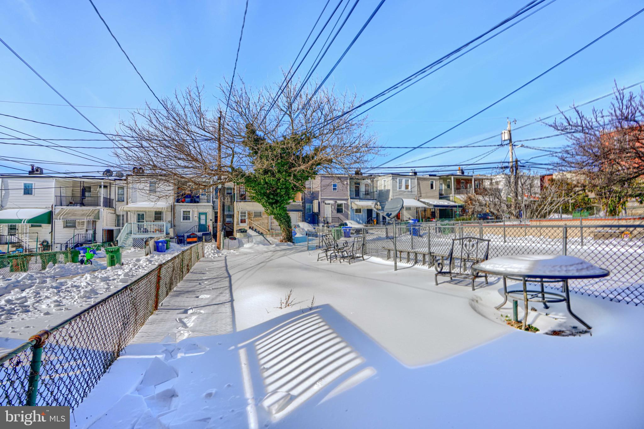 GREEKTOWN - Residential Income