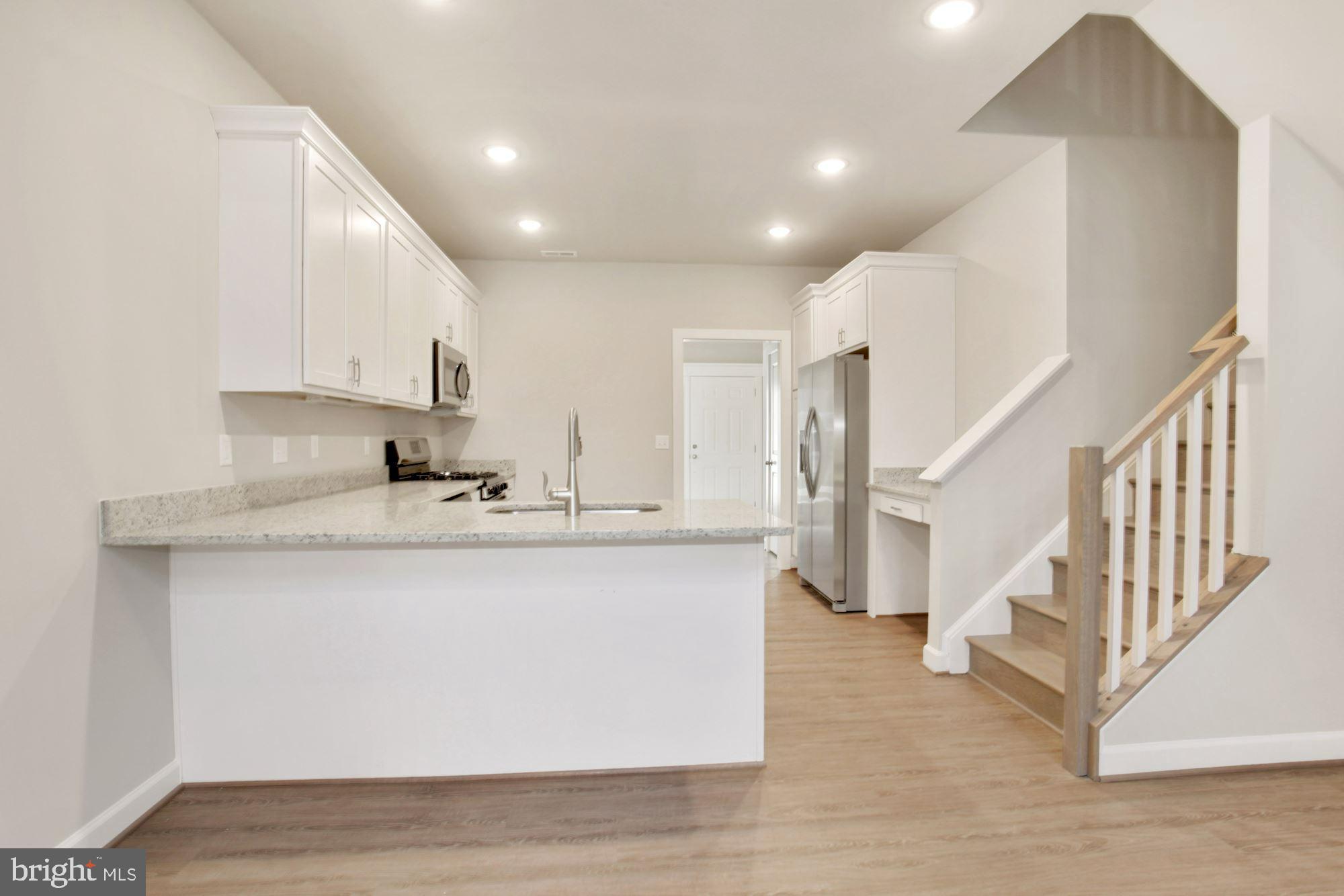 VILLAS AT SALEM CHURCH - Residential Lease