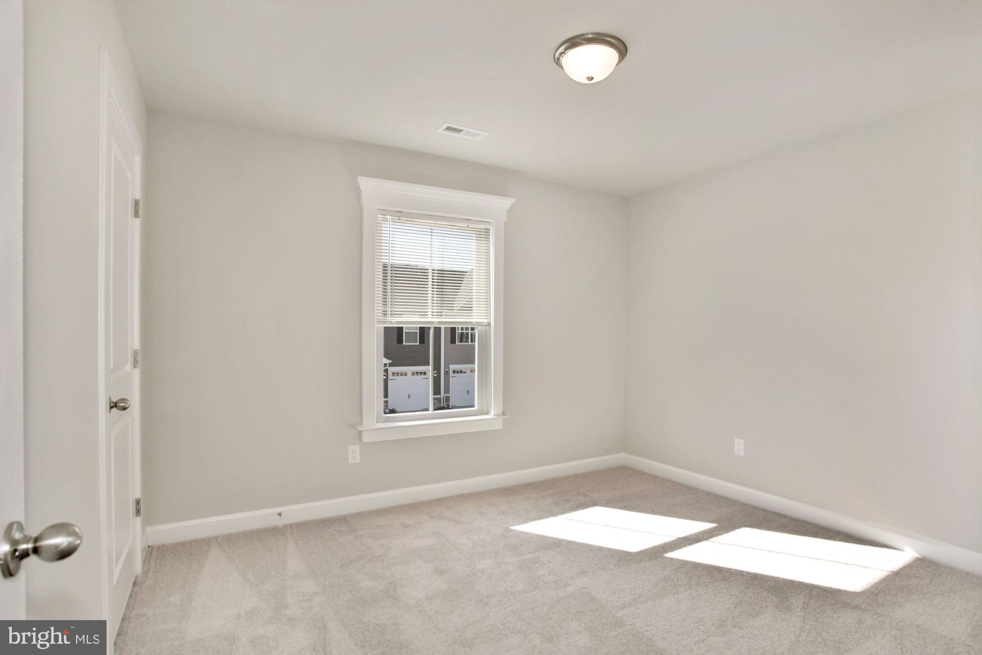 VILLAS AT SALEM CHURCH - Residential Lease