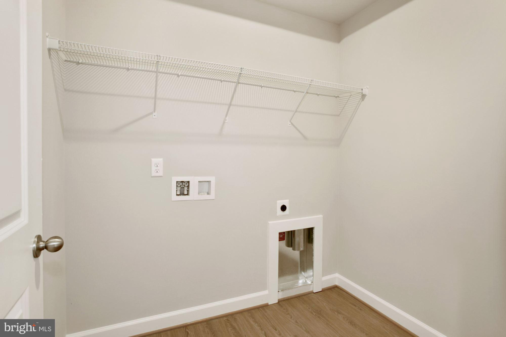 VILLAS AT SALEM CHURCH - Residential Lease