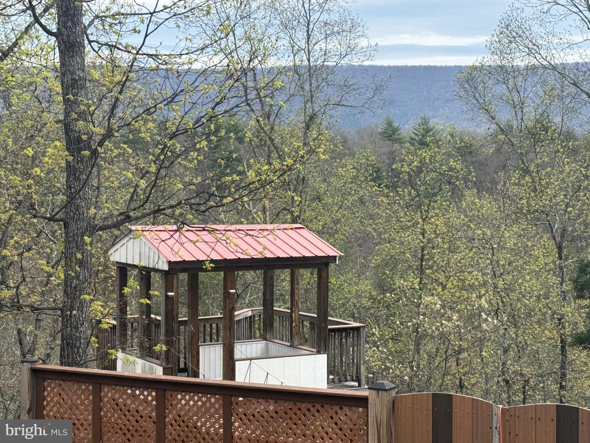 CEDAR RUN - Residential