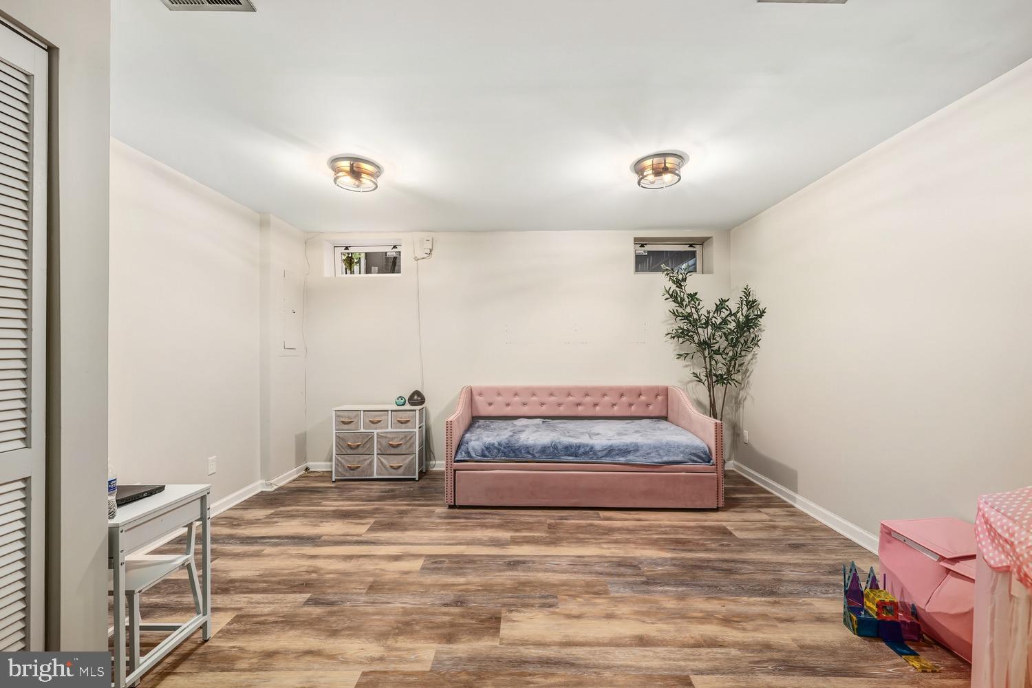 DEVILS REACH CONDOS - Residential