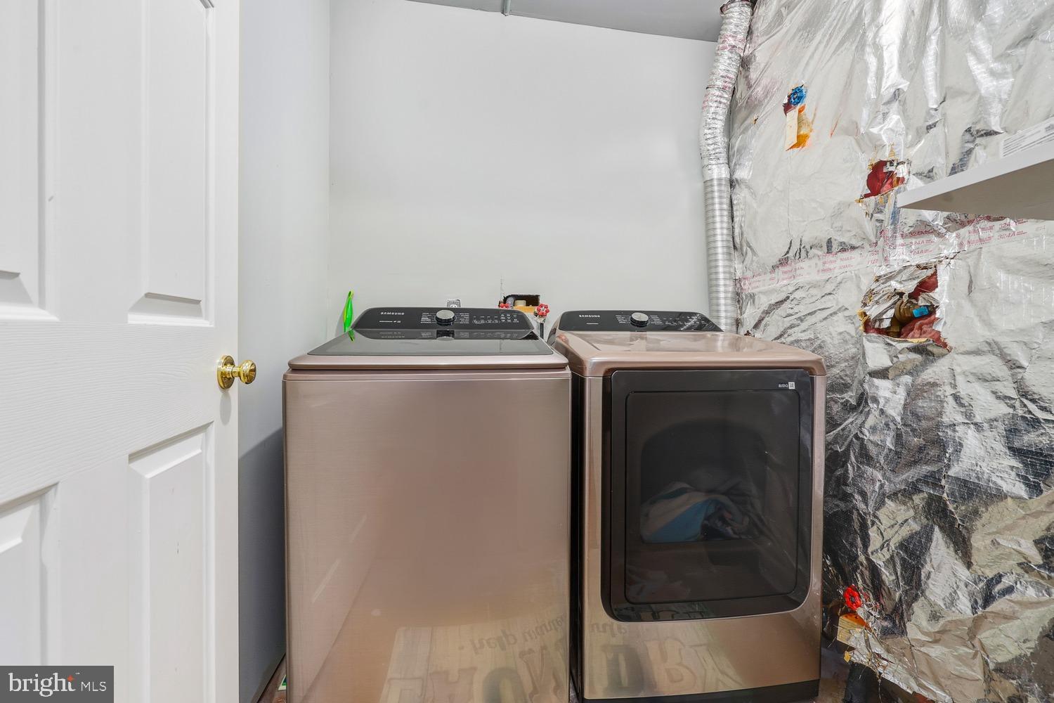 DEVILS REACH CONDOS - Residential